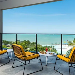 **** Hotel Oaks Australia
